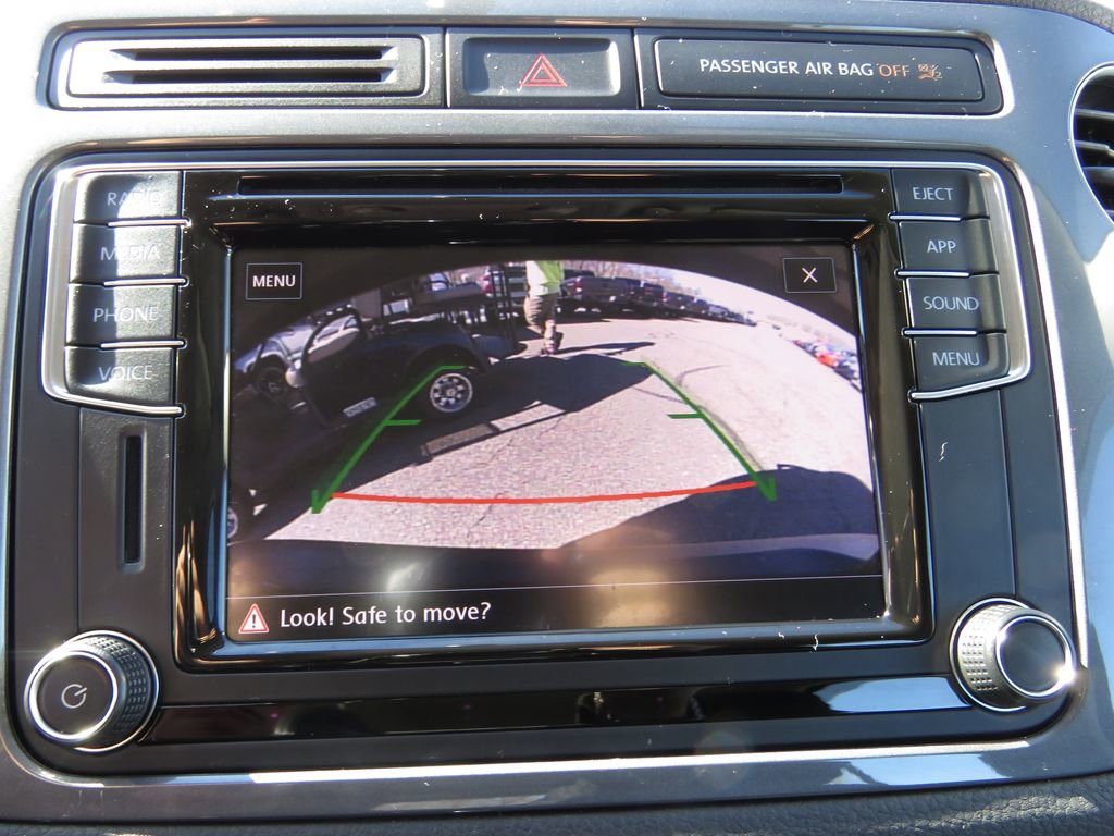 Used 2017 Volkswagen Tiguan Limited w/ Premium Package image 24