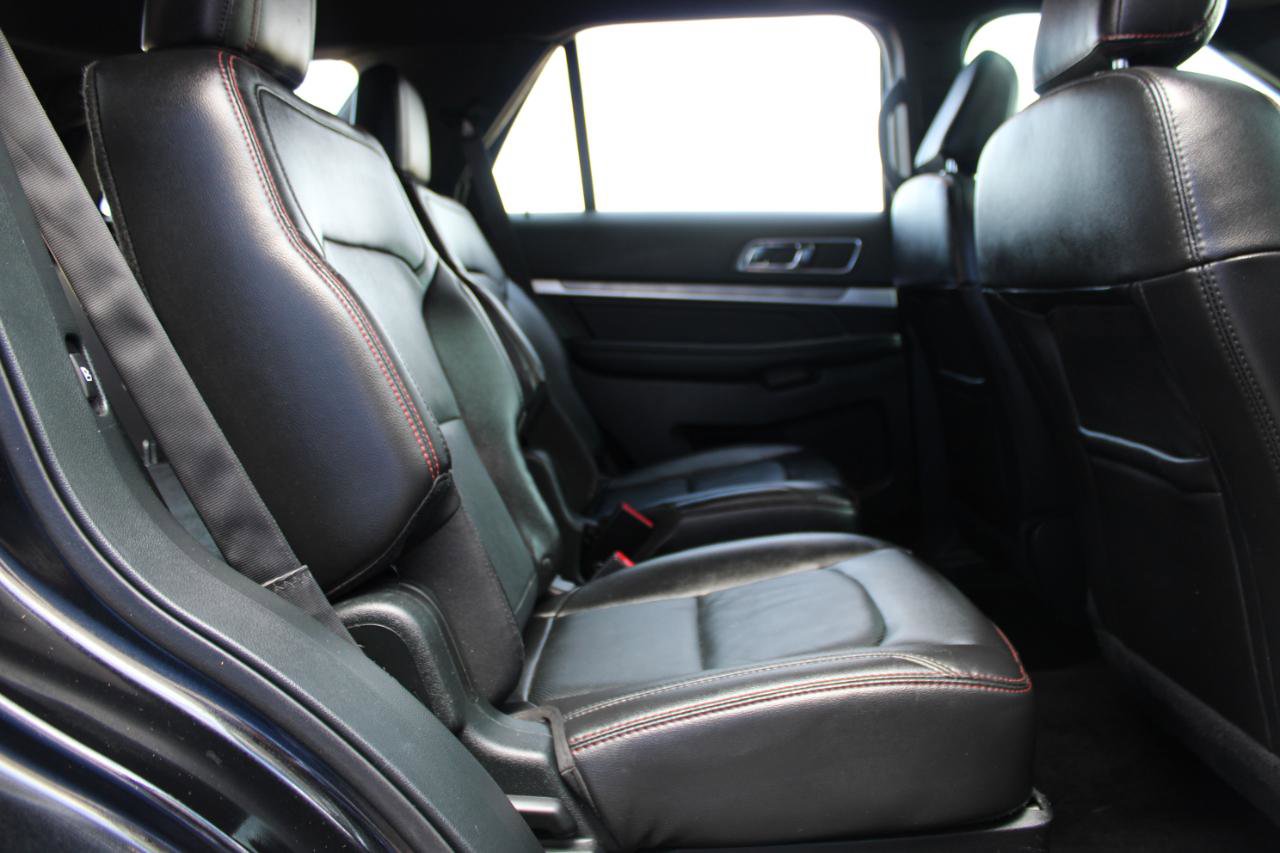 Used 2018 Ford Explorer Sport w/ Equipment Group 401A AWD/4WD image 48