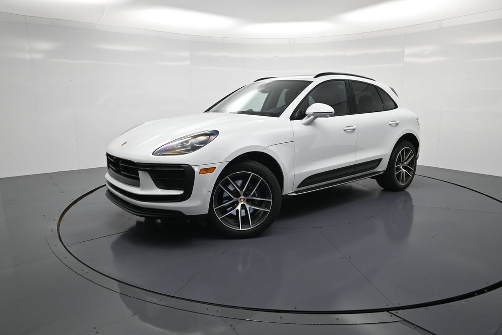 Certified 2026 Porsche Macan Turbo AWD/4WD image 1