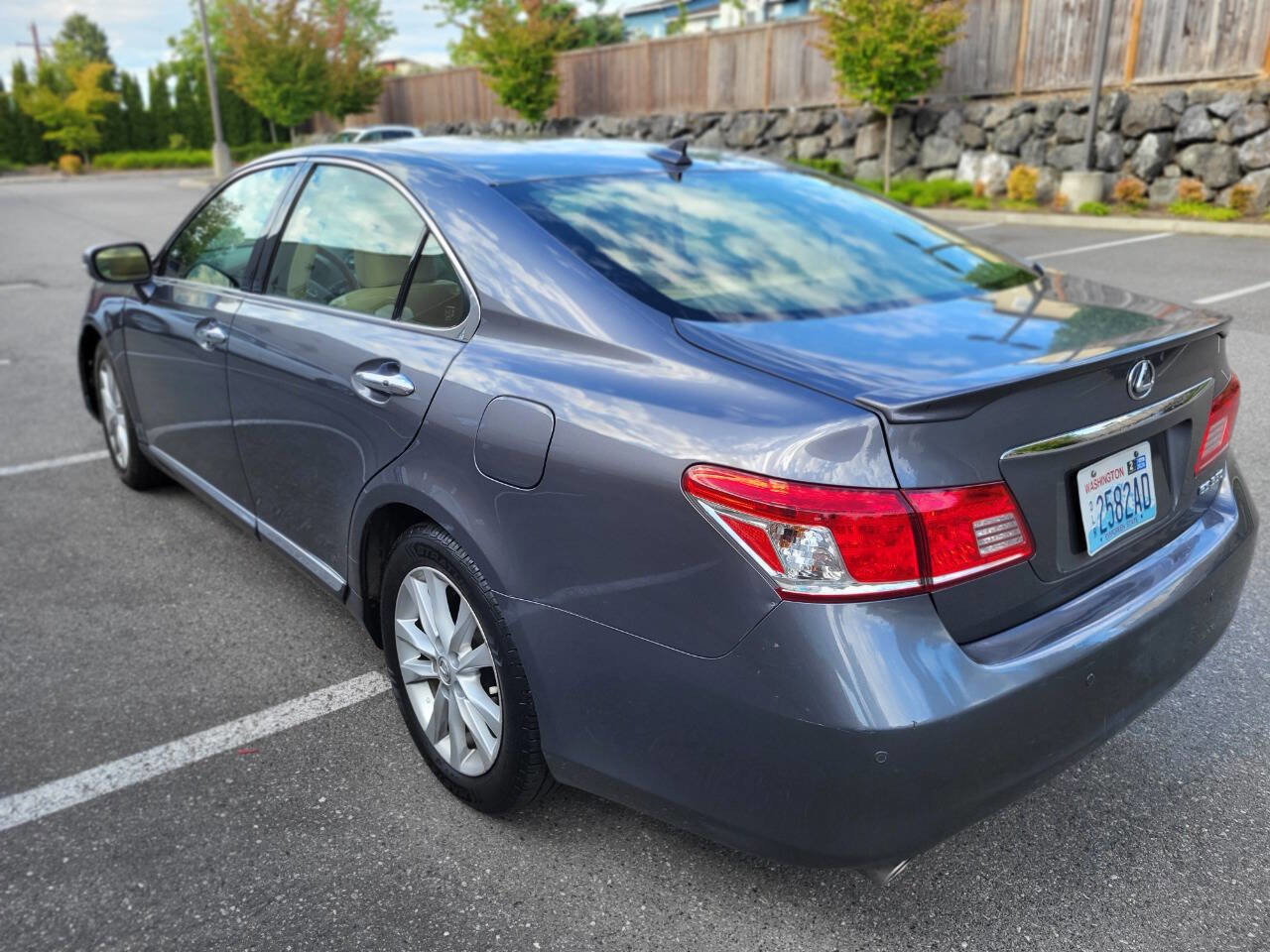 Used 2012 Lexus ES 350 Base 4dr Sedan image 5