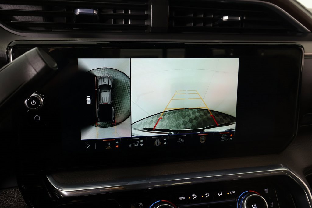 Used 2024 GMC Sierra 3500 Denali image 6