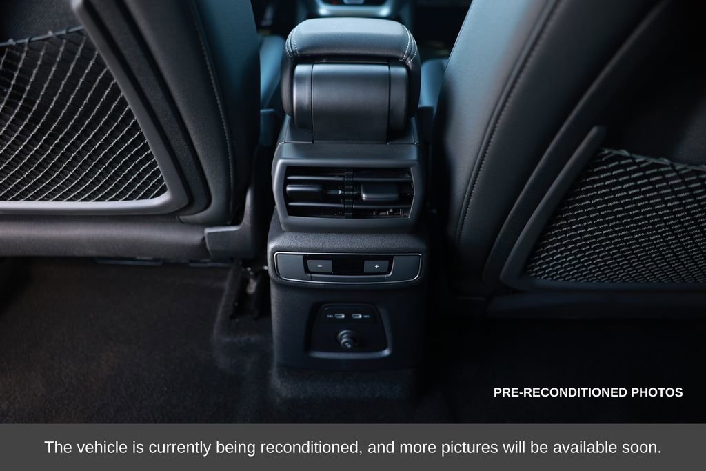 Used 2024 Audi Q4 e-tron Premium Plus w/ Premium Plus image 33