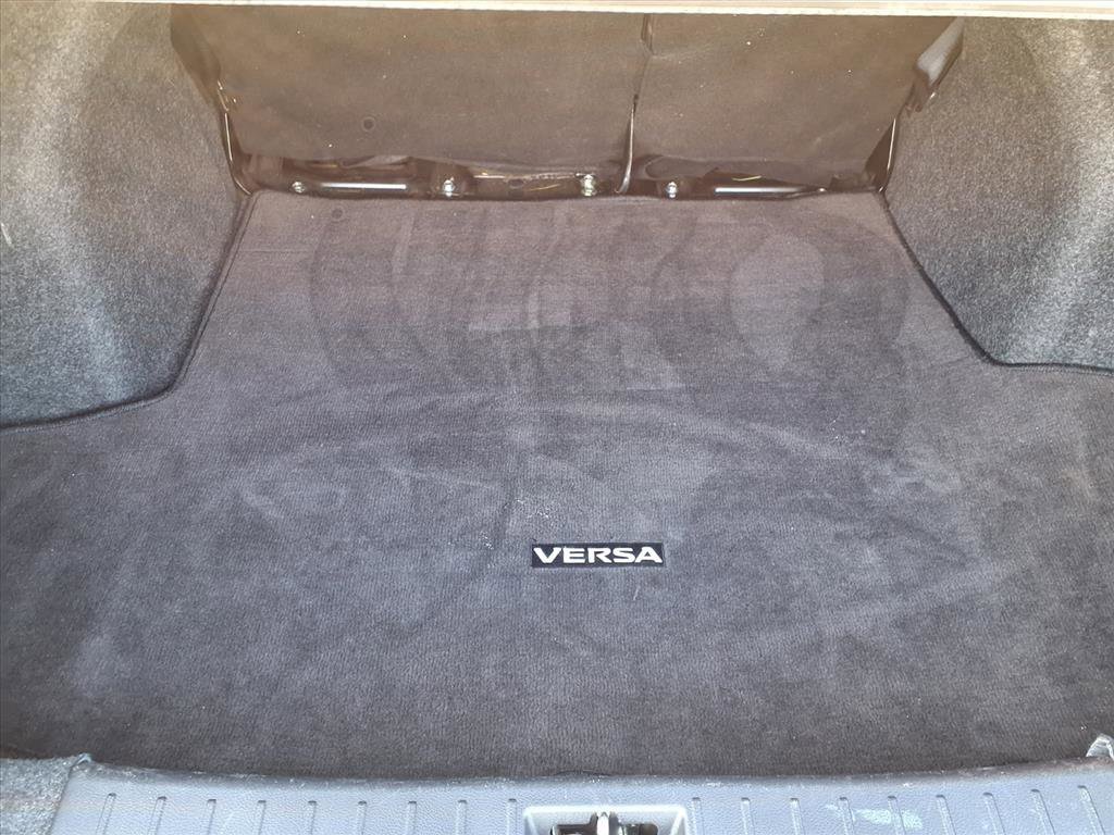 Used 2023 Nissan Versa SV image 10