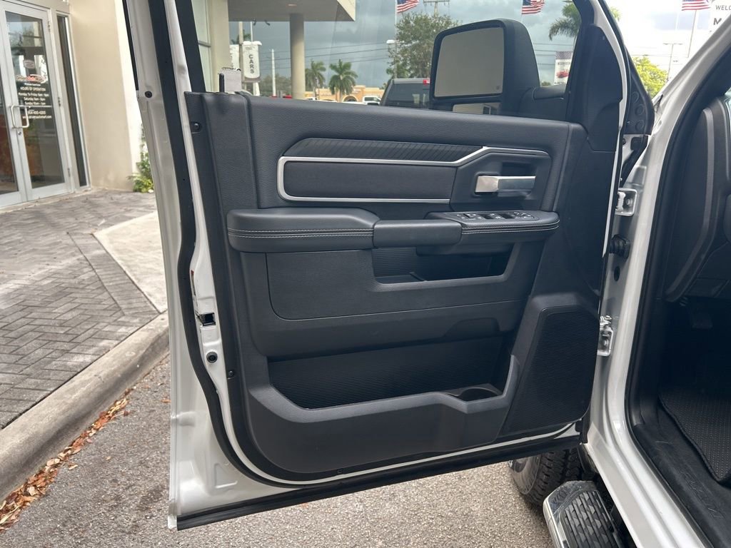 Used 2025 RAM 2500 Big Horn image 36