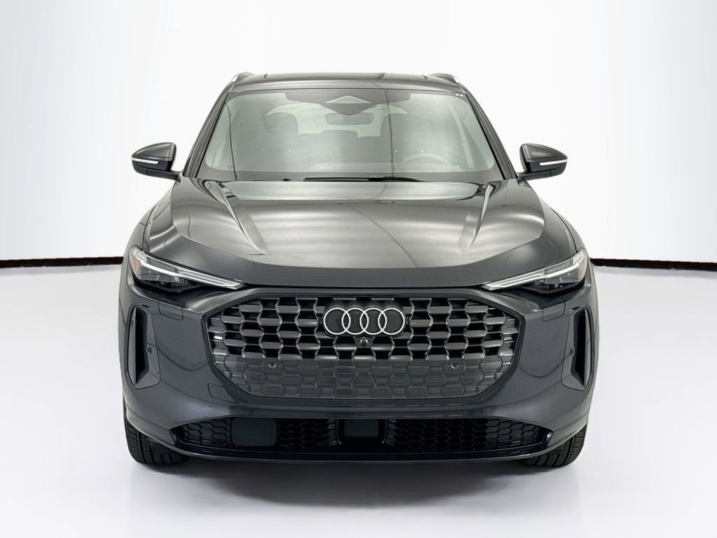 Certified 2025 Audi Q5 Premium Plus w/ Premium Plus image 2