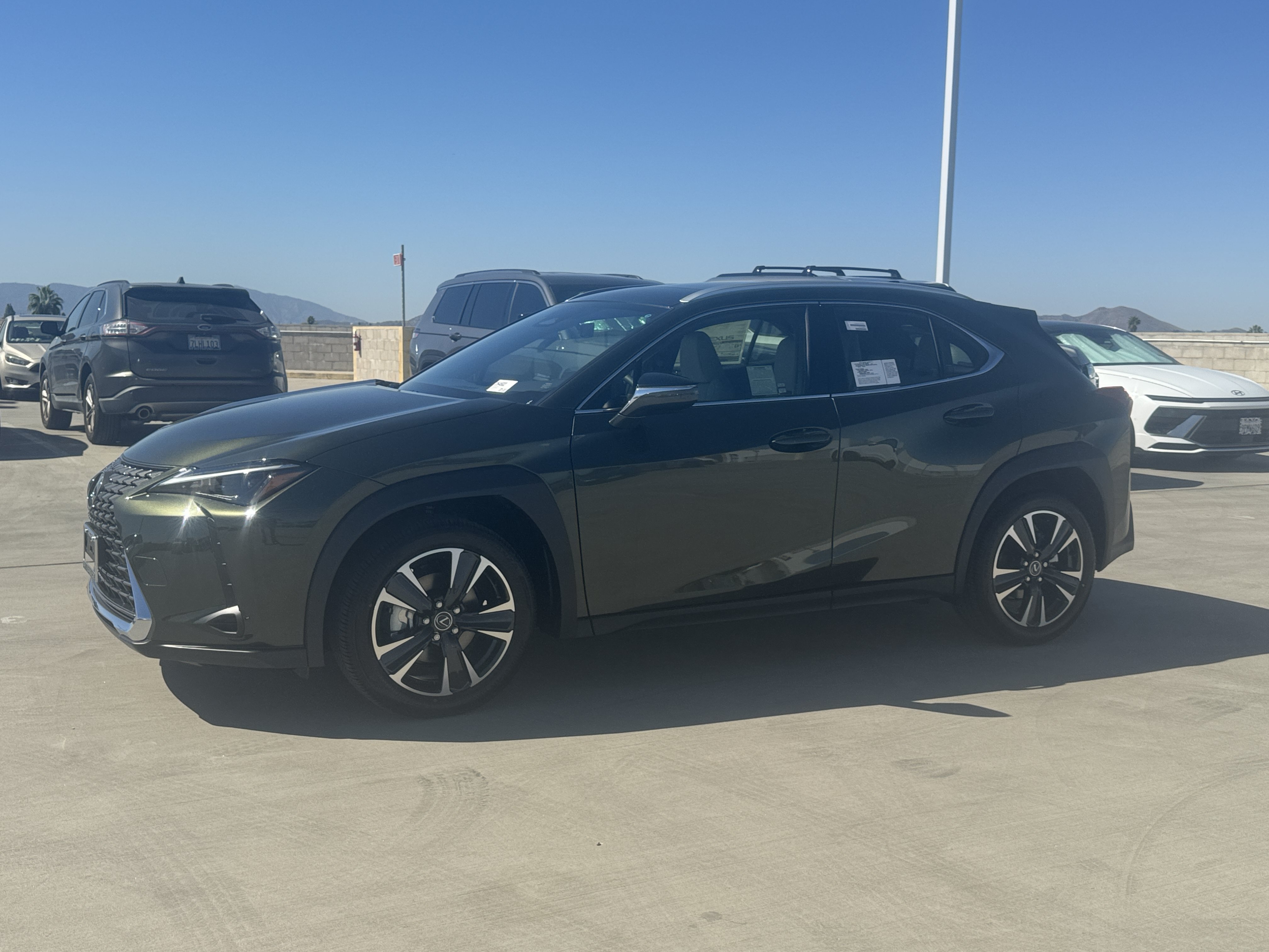 New 2026 Lexus UX 300h FWD image 5
