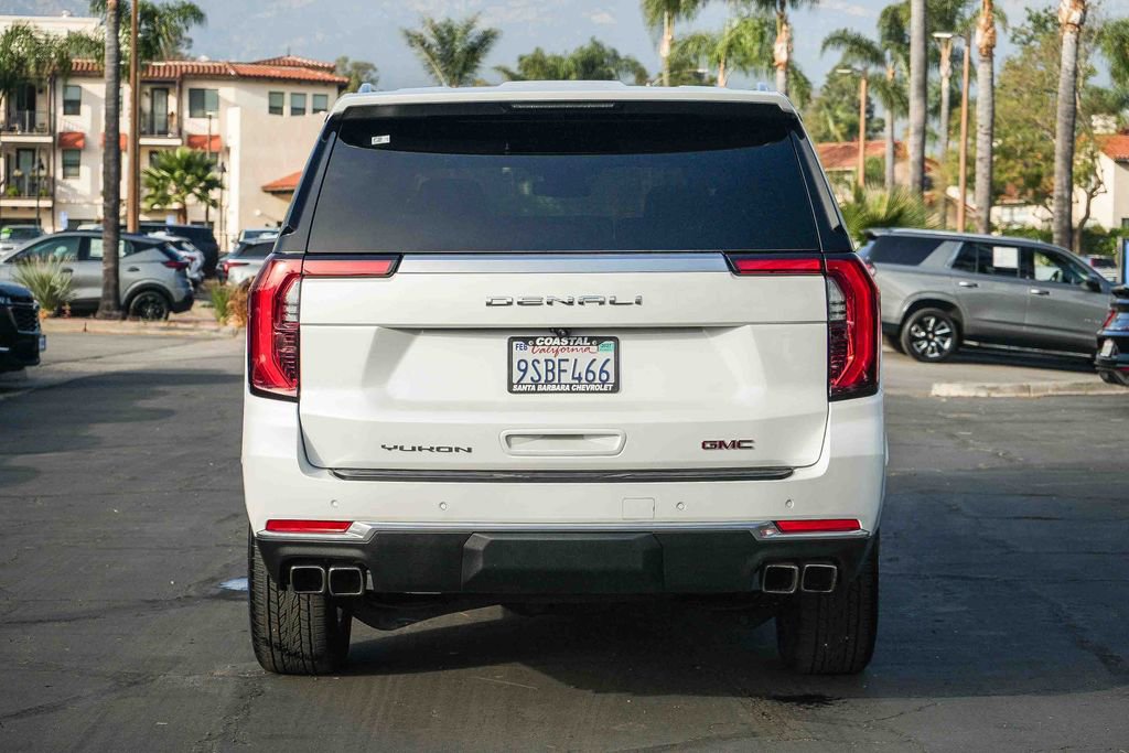 Used 2025 GMC Yukon XL Denali w/ Sun & Power Step Package image 5
