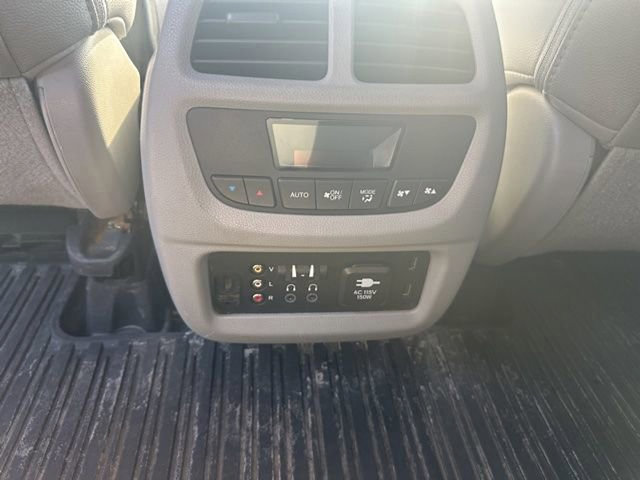 Used 2017 Honda Pilot Touring image 13