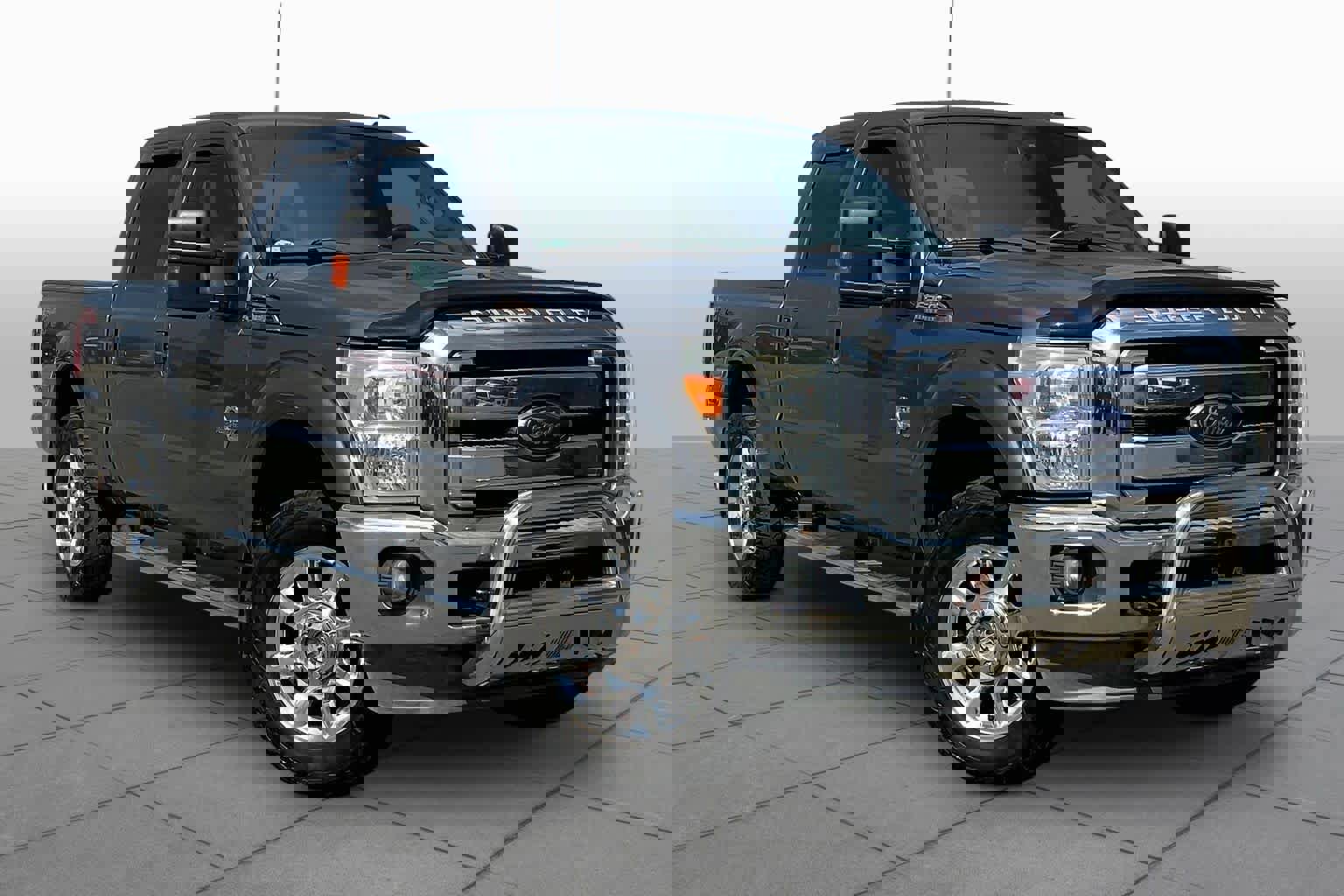 Used 2013 Ford F250 Lariat w/ Lariat Ultimate Pkg image 3