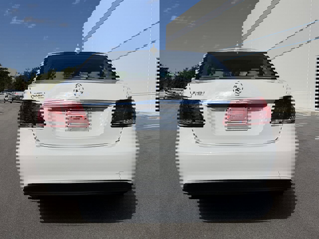 Used 2014 Mercedes-Benz E 350 Sedan w/ Premium 1 Package image 16