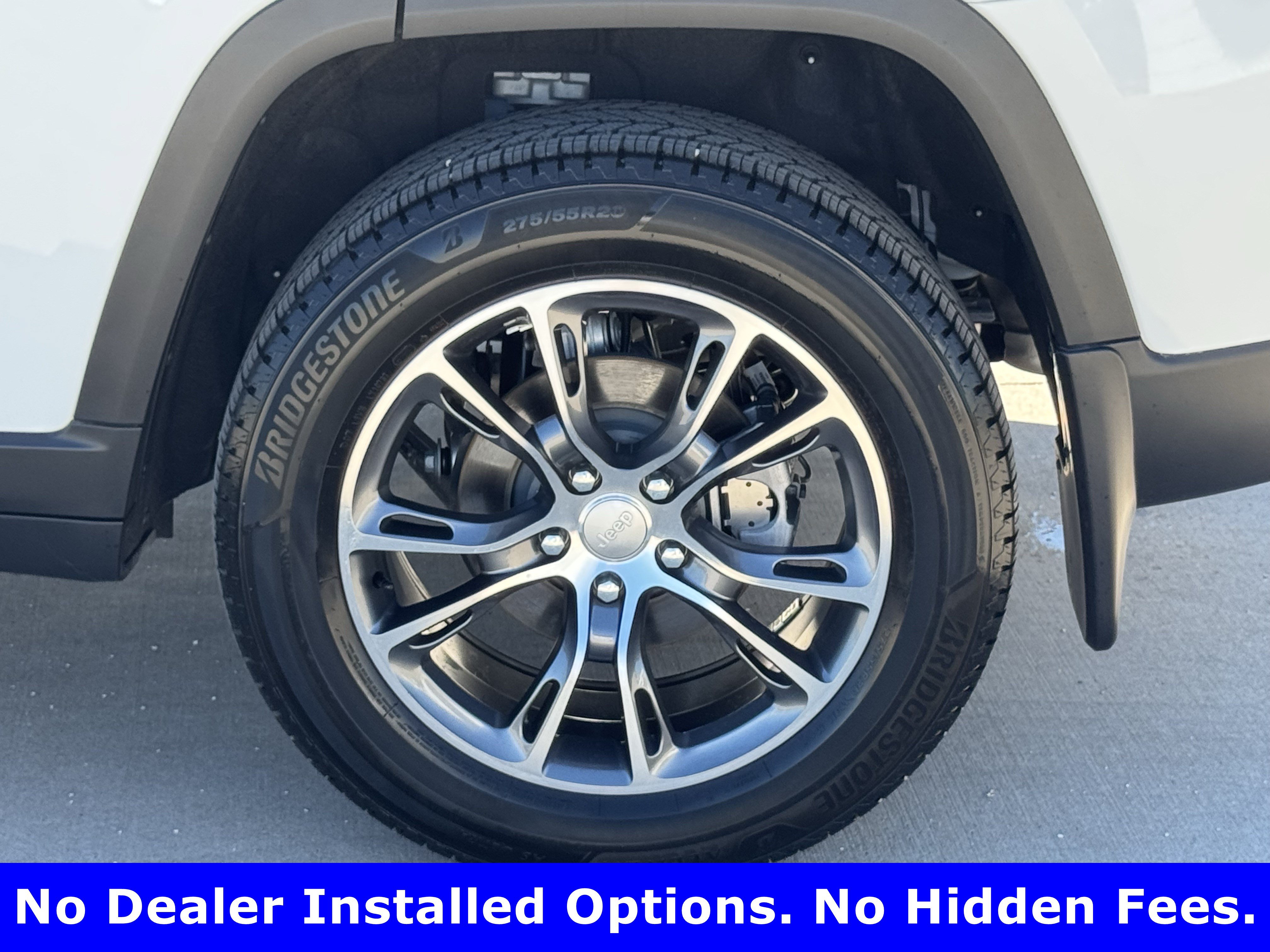 Used 2026 Jeep Grand Cherokee Laredo X RWD image 9