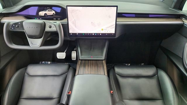 Used 2023 Tesla Model X image 90
