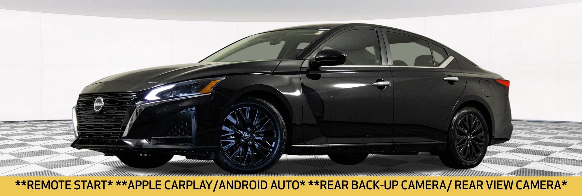 Used 2023 Nissan Altima 2.5 SV image 2