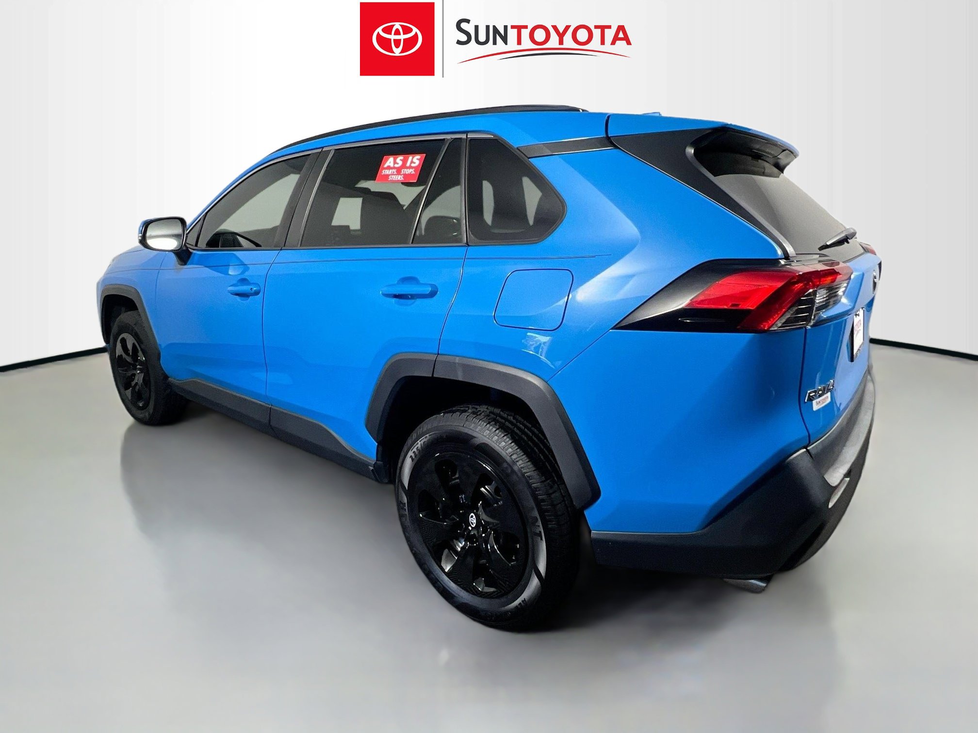 Used 2019 Toyota RAV4 LE image 6