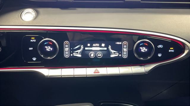 Used 2024 Genesis GV70 3.5T Sport w/ Sport Advanced Package image 18