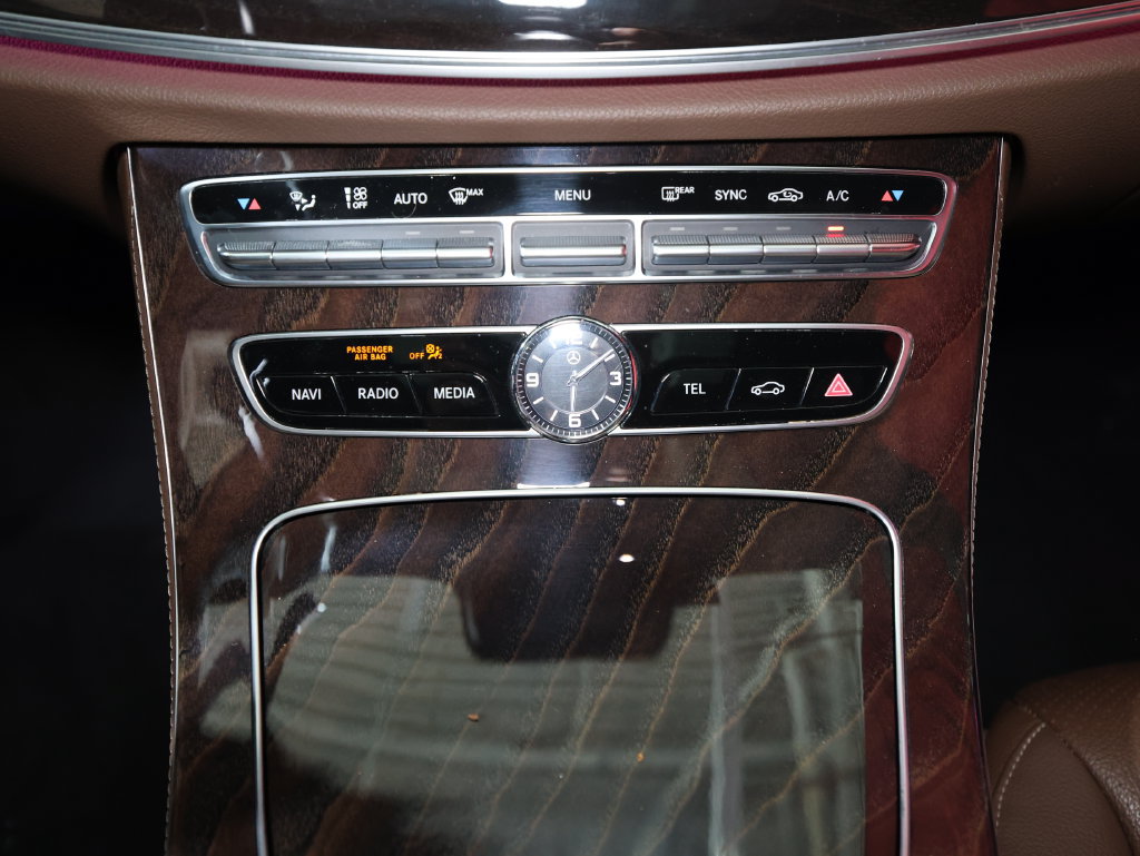 Used 2019 Mercedes-Benz E 300 image 22