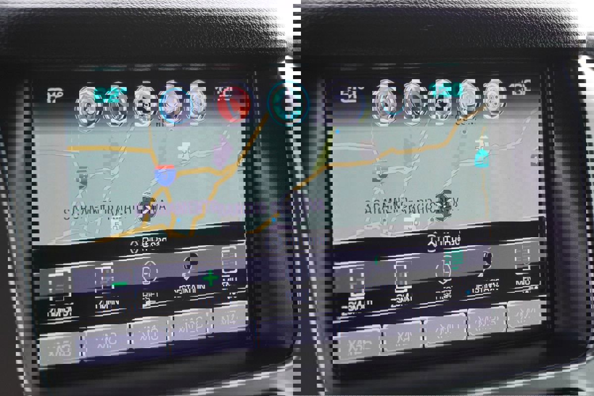 Used 2016 Chevrolet Suburban LTZ image 39