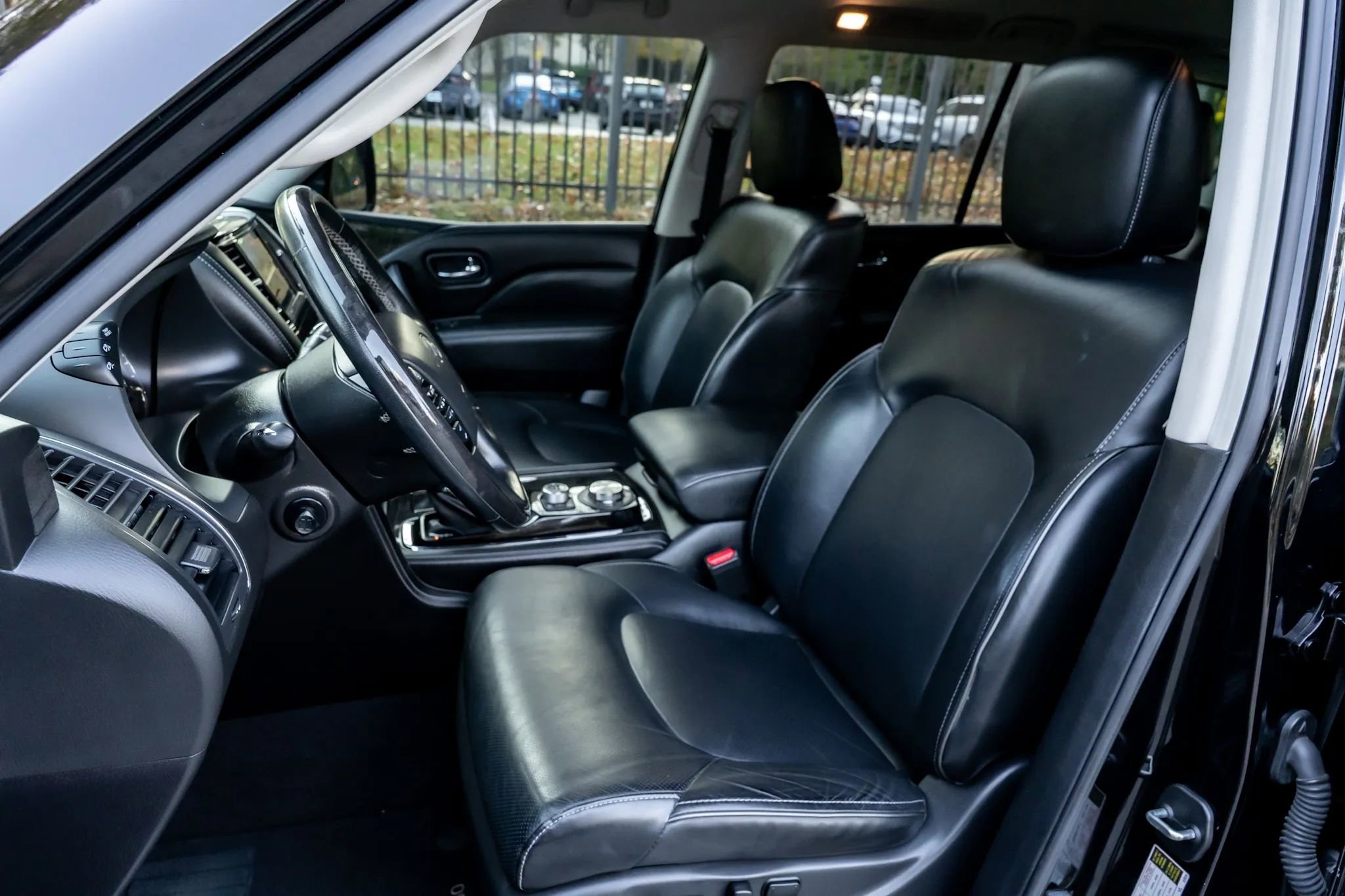 Used 2021 INFINITI QX80 Luxe w/ Cargo Package image 12