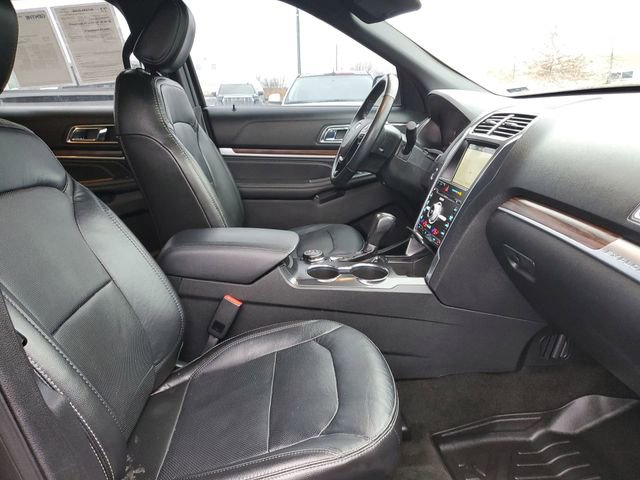 Used 2018 Ford Explorer Limited image 27