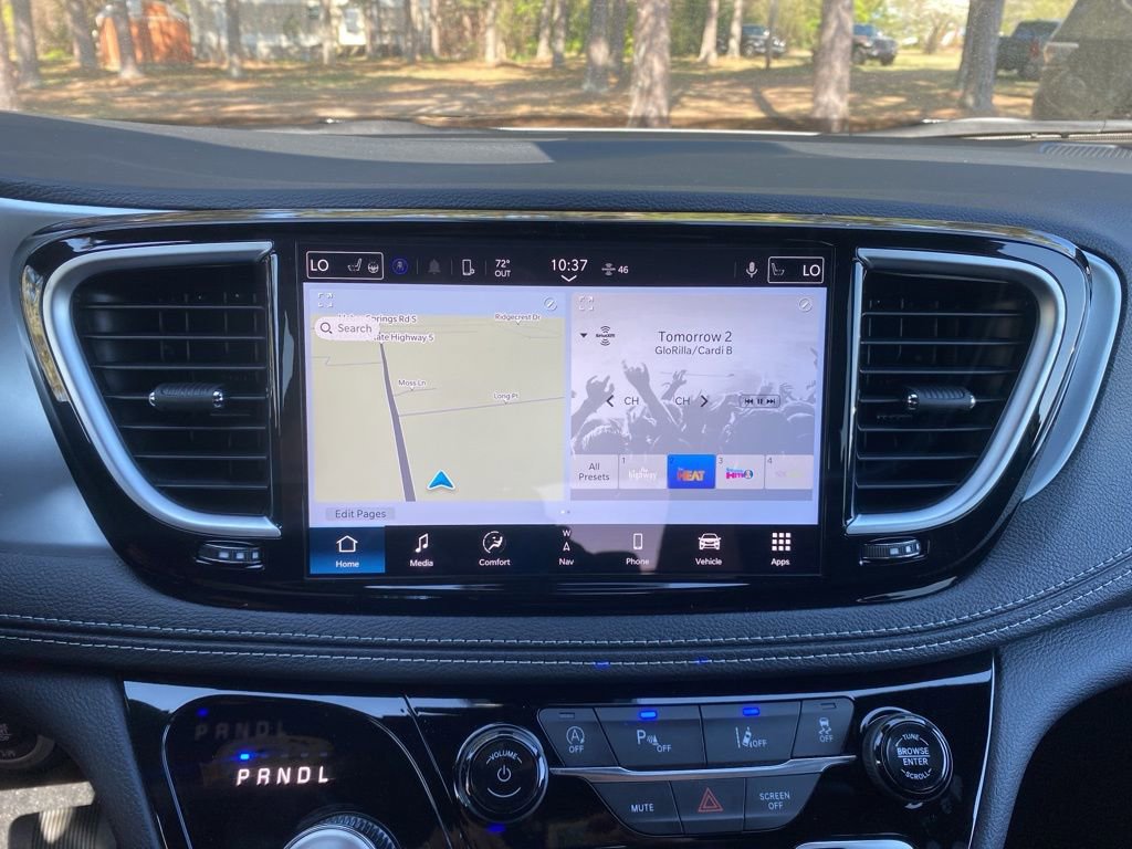 New 2026 Chrysler Pacifica Limited w/ S Appearance Package image 34