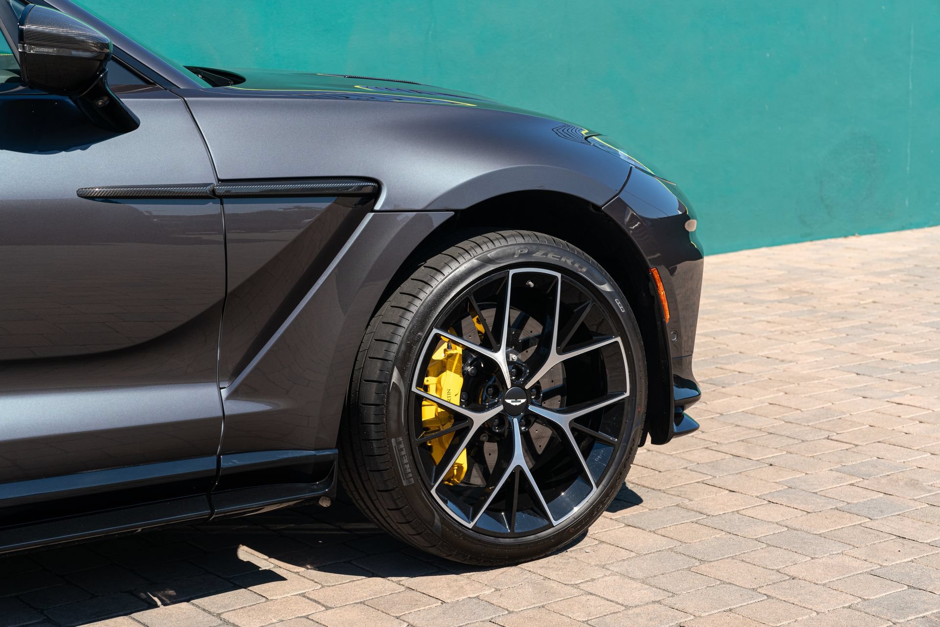 Used 2025 Aston Martin DBX 707 AWD/4WD image 8