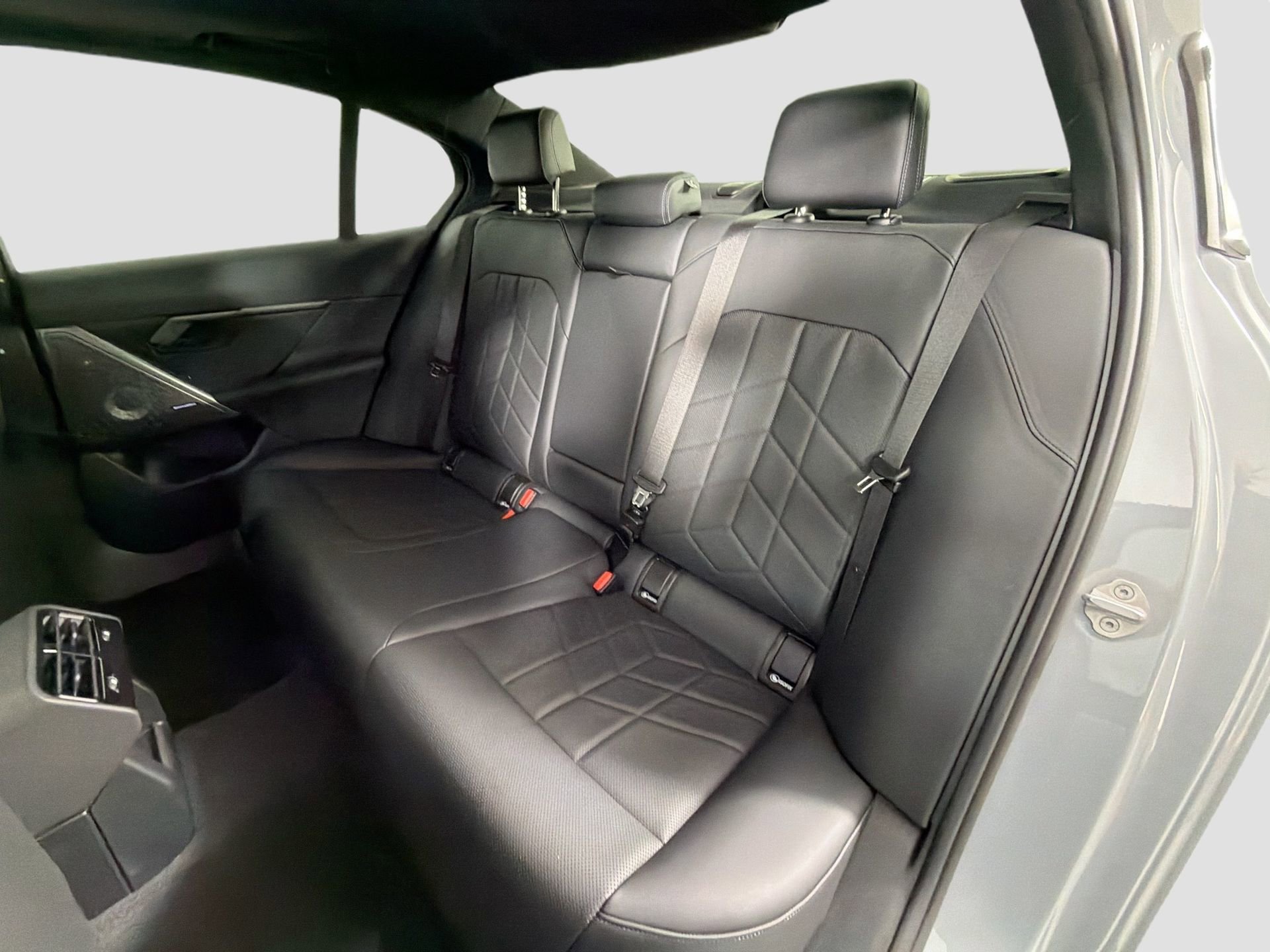 Certified 2025 BMW i5 eDrive40i w/ M Sport Package image 26