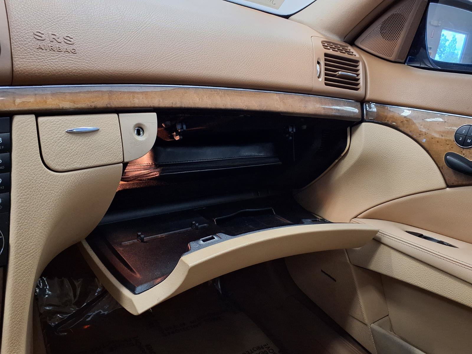 Used 2008 Mercedes-Benz E 350 Sedan image 23