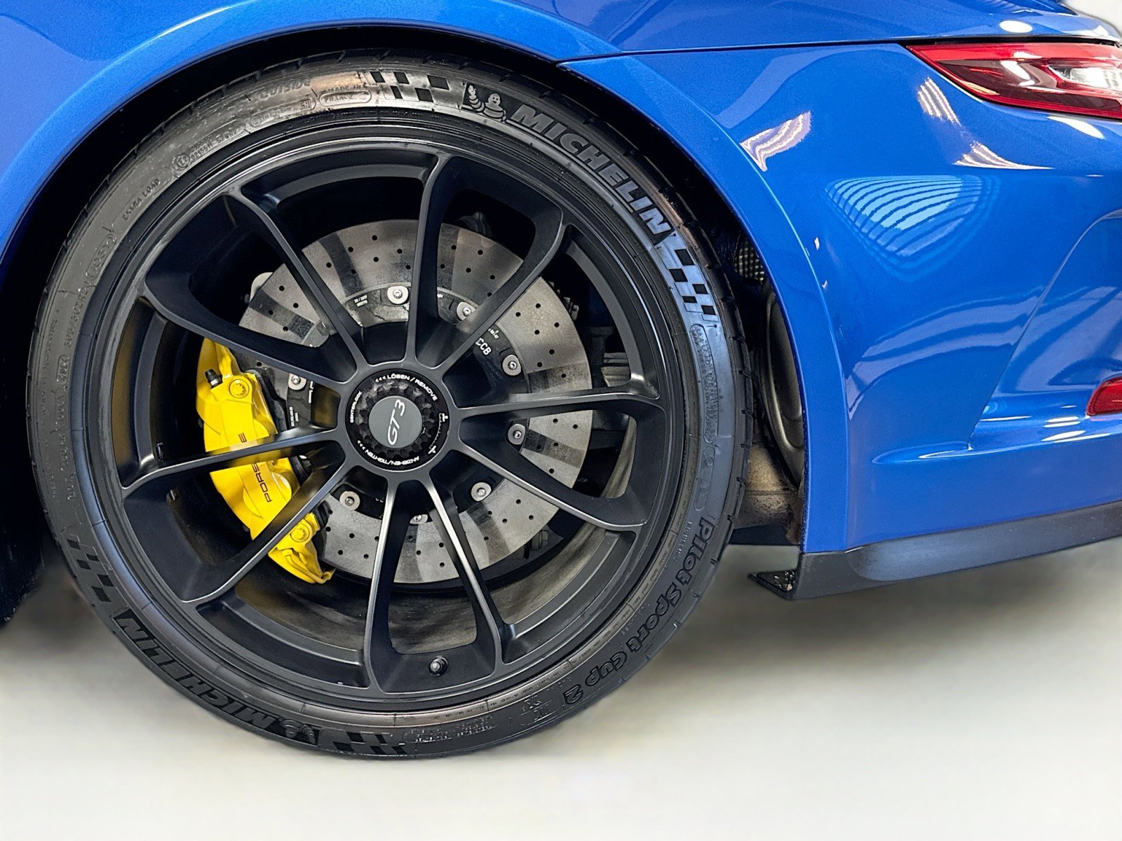 Certified 2018 Porsche 911 GT3 image 24