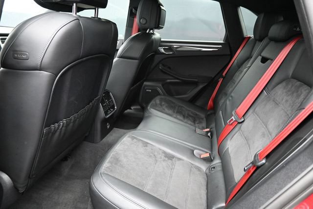 Used 2021 Porsche Macan GTS w/ Sport Chrono Package AWD/4WD image 13