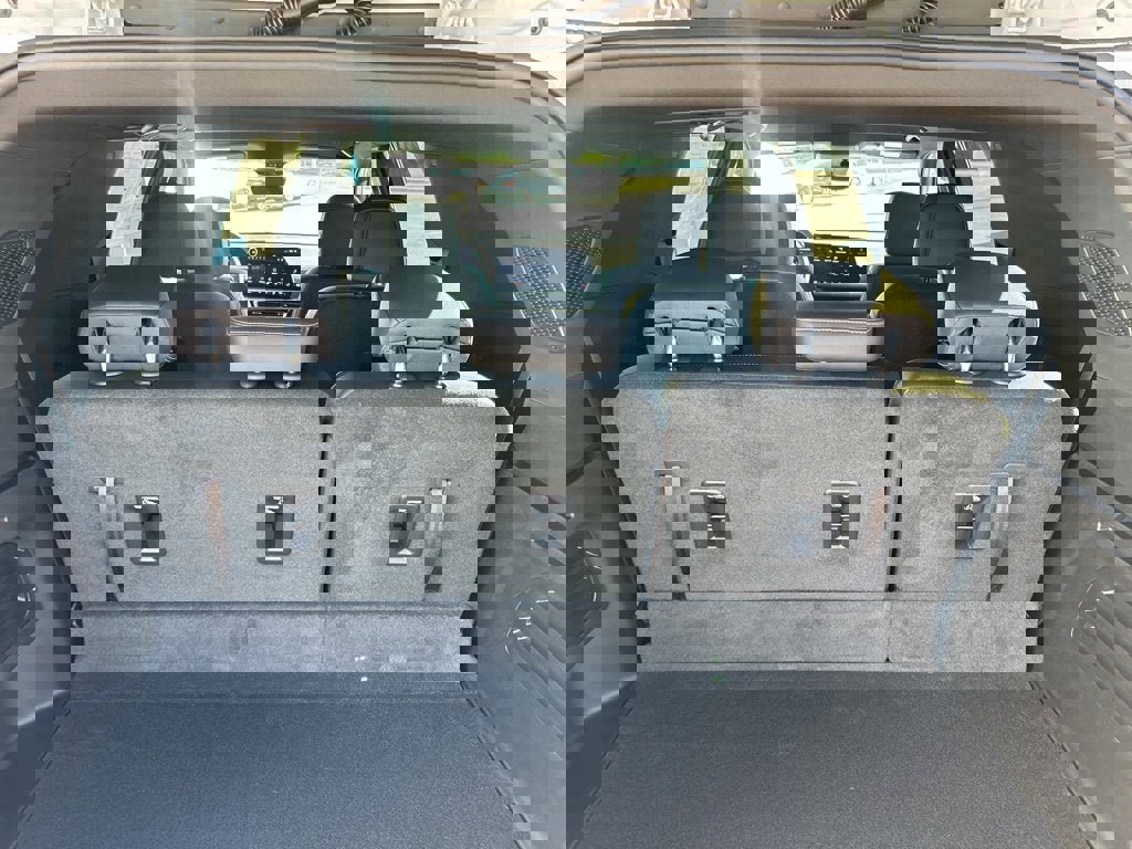 New 2026 Chevrolet Traverse LT w/ Driver Confidence Package image 22