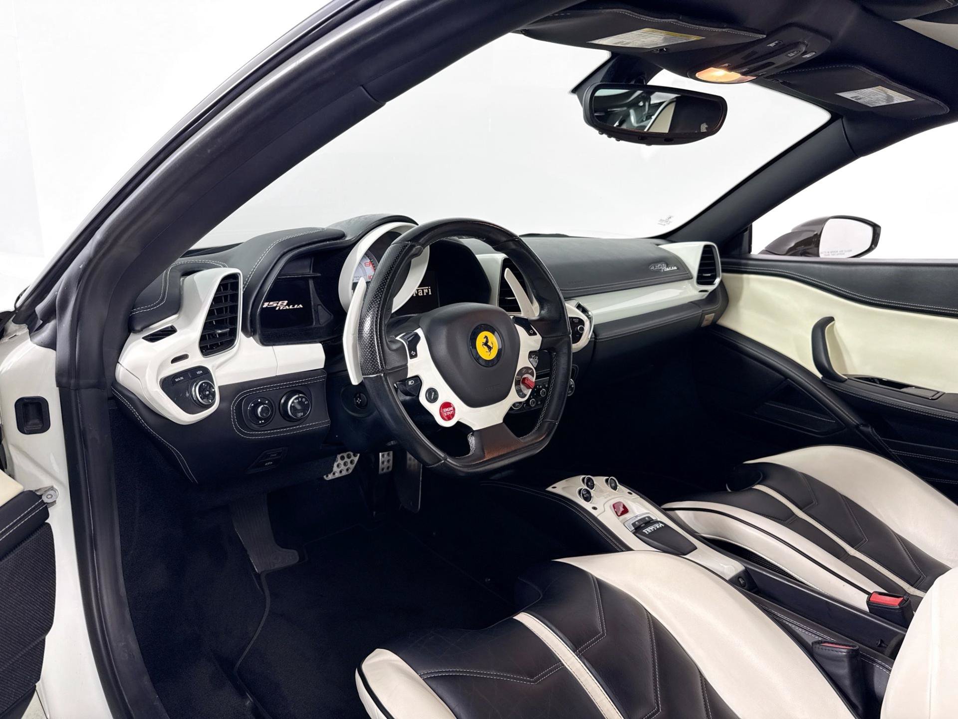 Used 2010 Ferrari 458 Italia Coupe RWD image 9