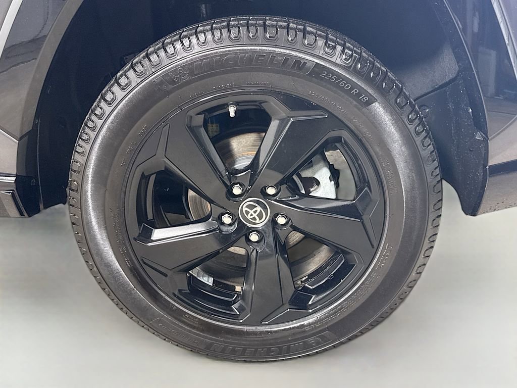 Used 2019 Toyota RAV4 XSE image 32