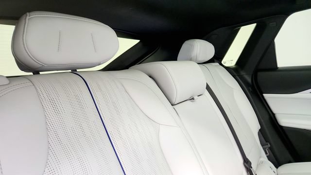 Used 2025 Cadillac Lyriq Luxury AWD/4WD image 41