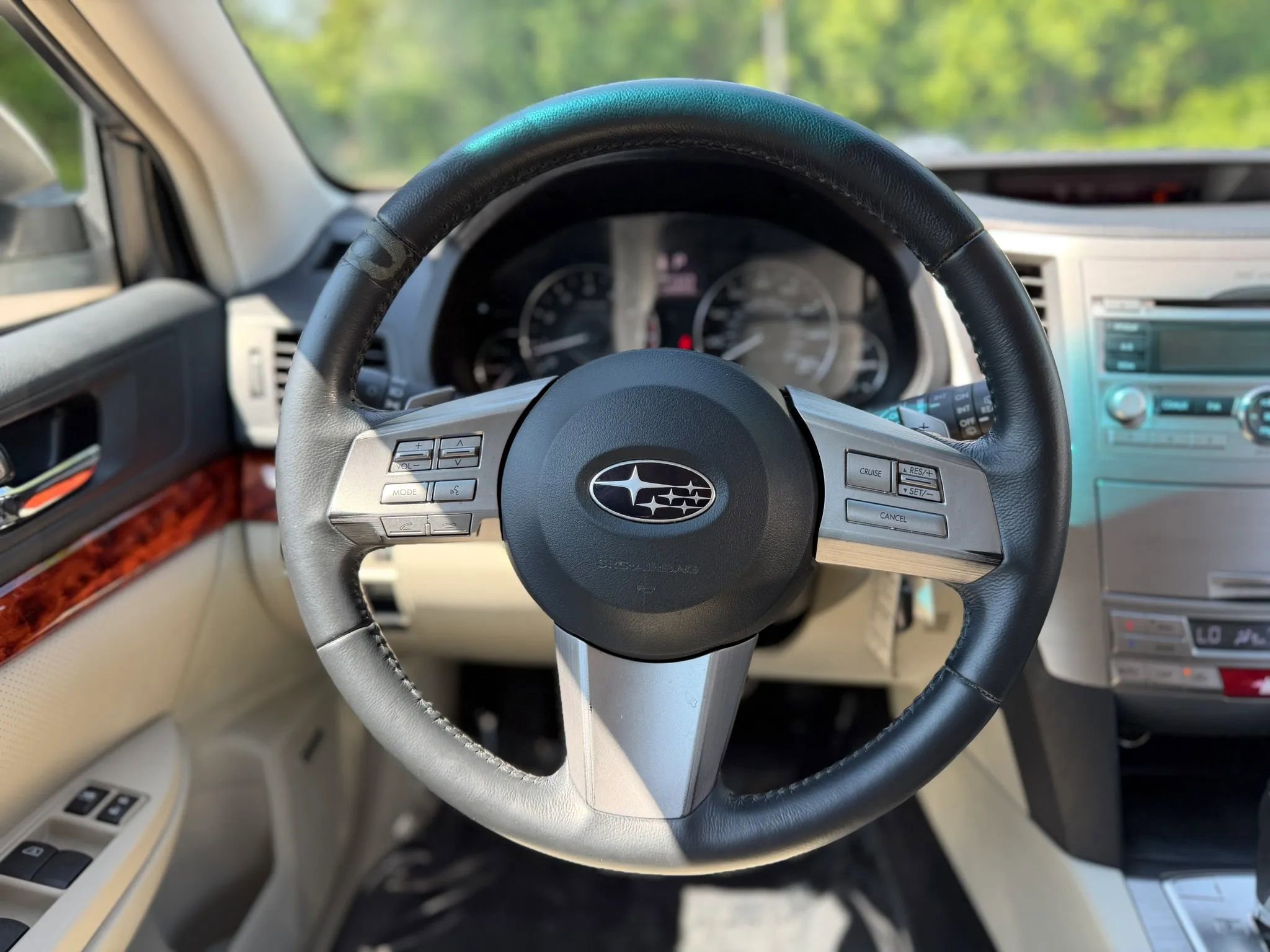 Used 2011 Subaru Outback 3.6R Limited w/ PWR Moonroof Pkg AWD/4WD image 24