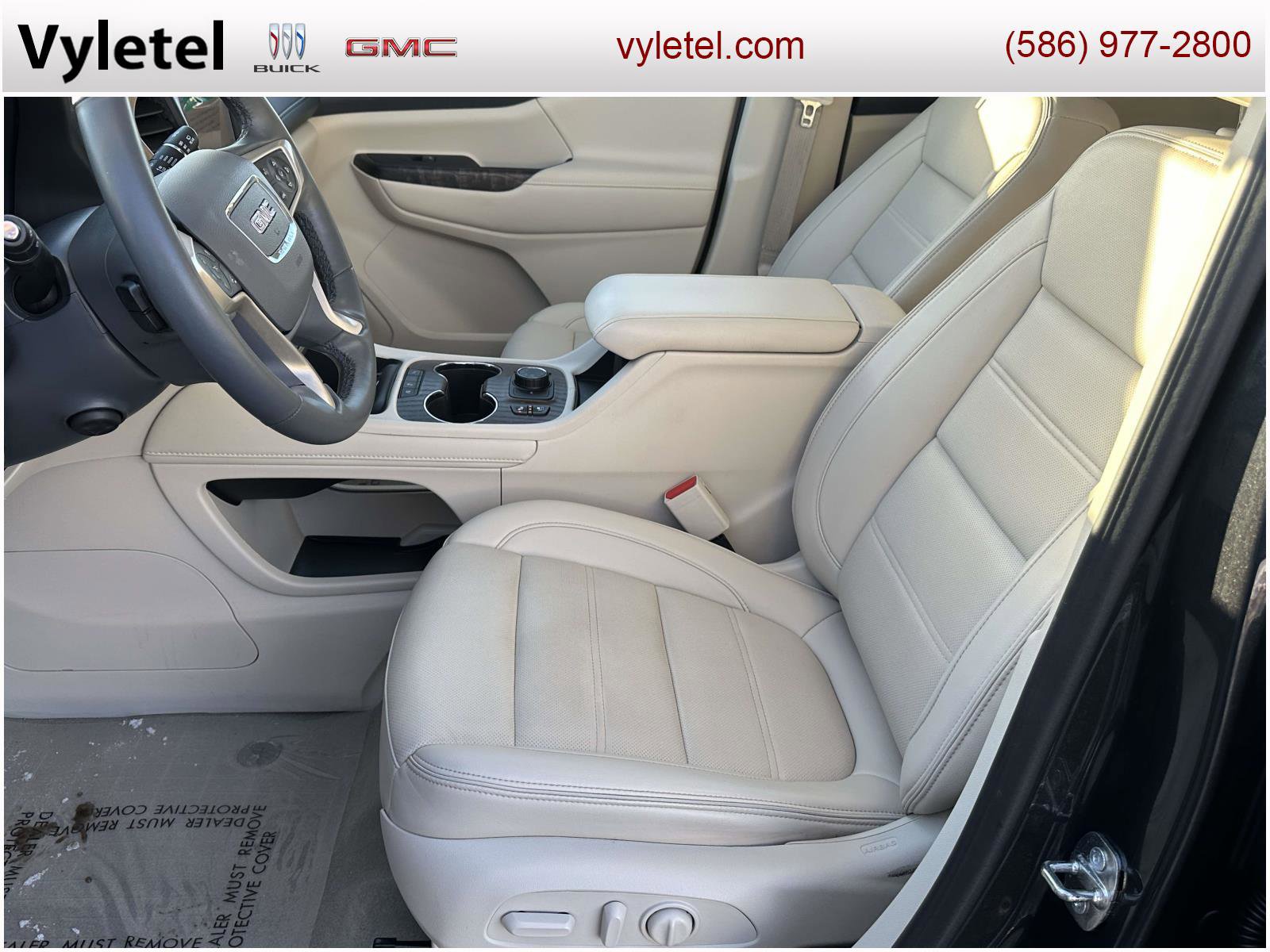 Used 2023 GMC Acadia Denali w/ Denali Technology Package image 19