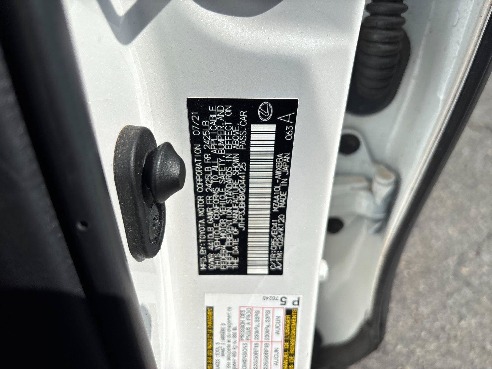 Used 2021 Lexus UX 200 w/ Premium Package FWD image 12