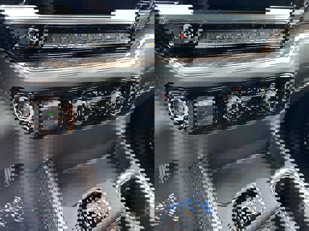 New 2026 Chevrolet Silverado 1500 LT AWD/4WD image 22