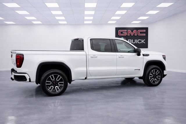 Used 2023 GMC Sierra 1500 AT4 AWD/4WD image 4