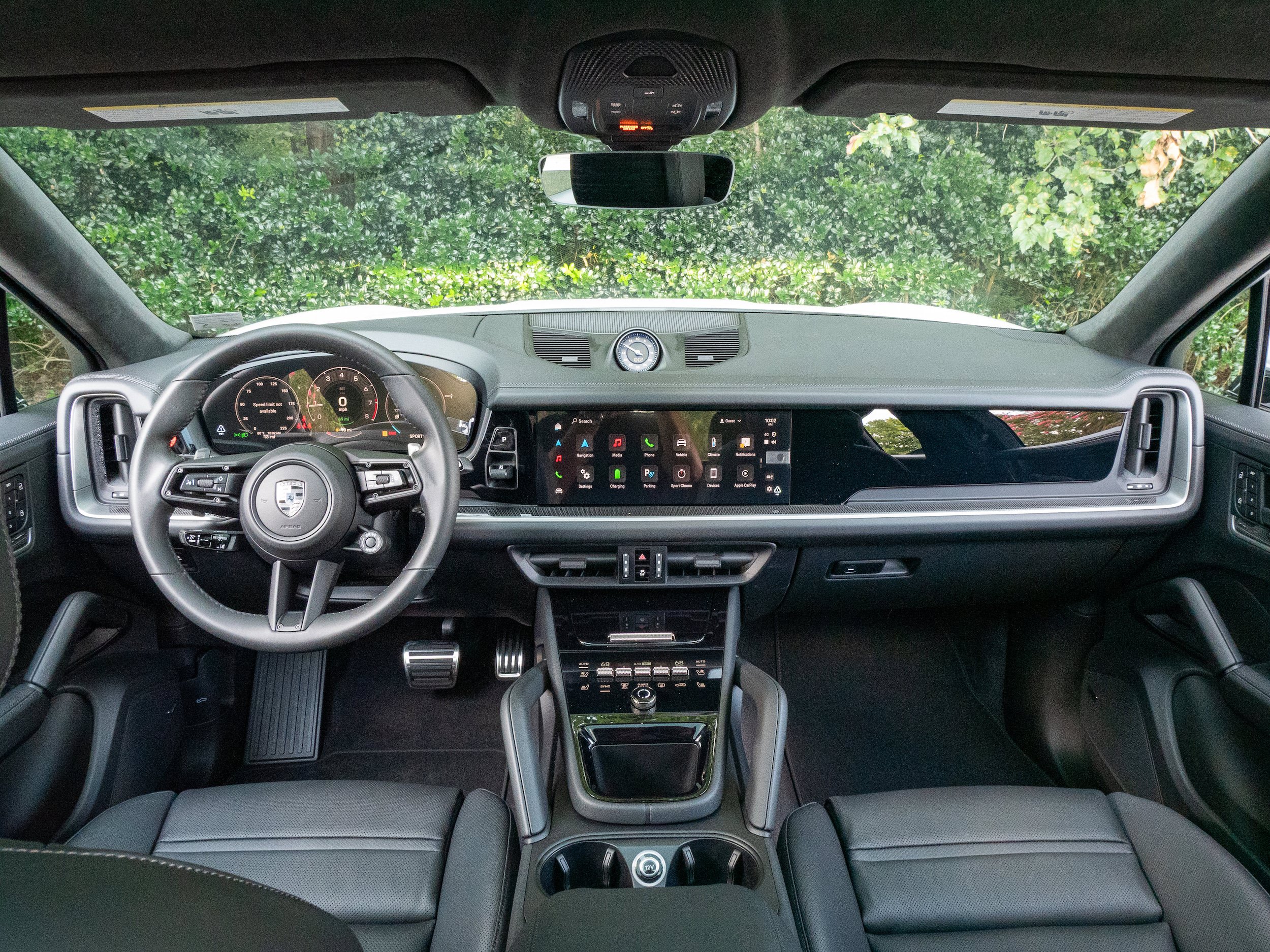 New 2025 Porsche Cayenne Turbo AWD/4WD image 24