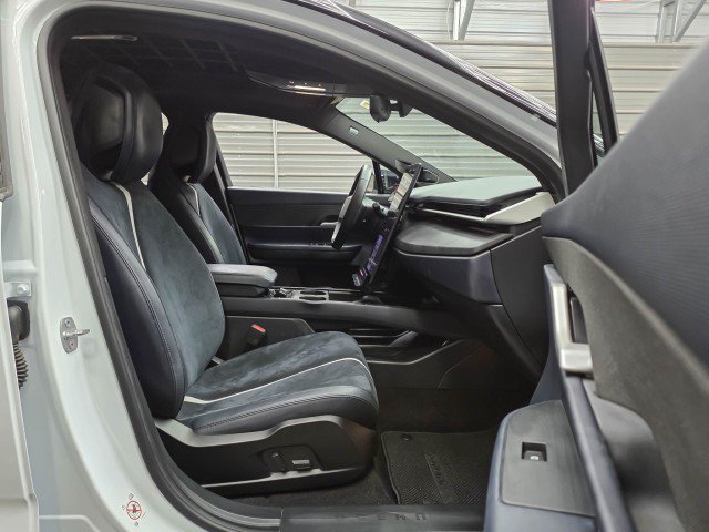 Used 2023 Fisker Ocean One AWD/4WD image 17