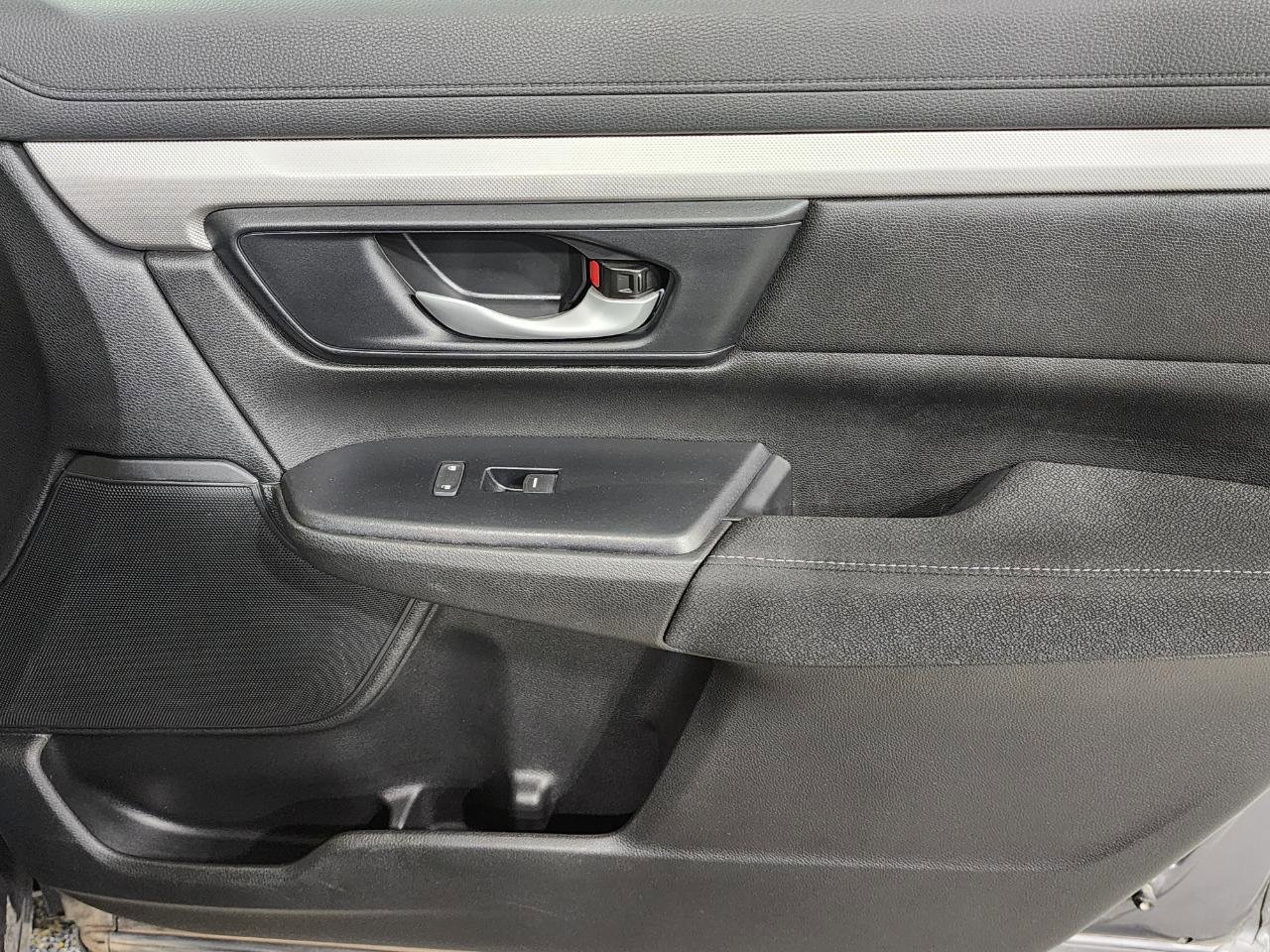 Used 2019 Honda CR-V LX image 21