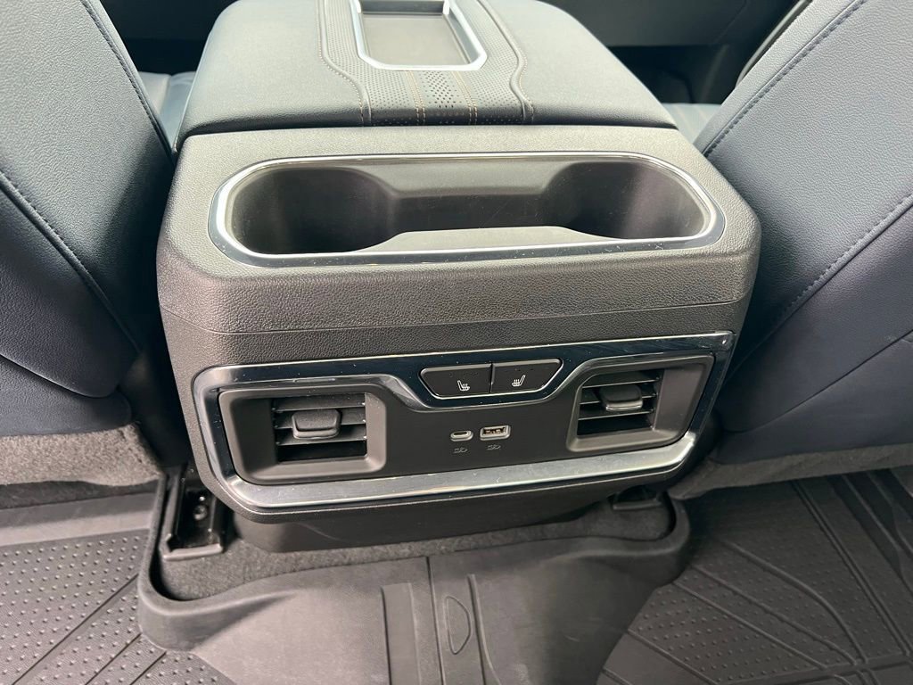 Used 2022 Chevrolet Silverado 1500 High Country w/ High Country Premium Package image 21