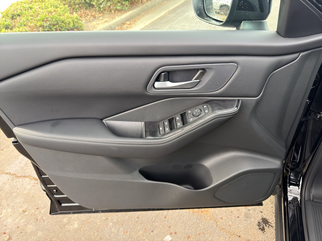 New 2026 Nissan Rogue SV w/ Cold Weather Package image 15