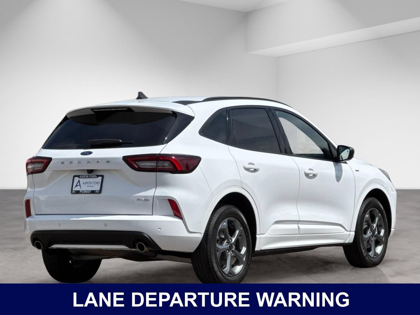 Used 2023 Ford Escape ST-Line w/ Tech Pack #1 AWD/4WD image 7