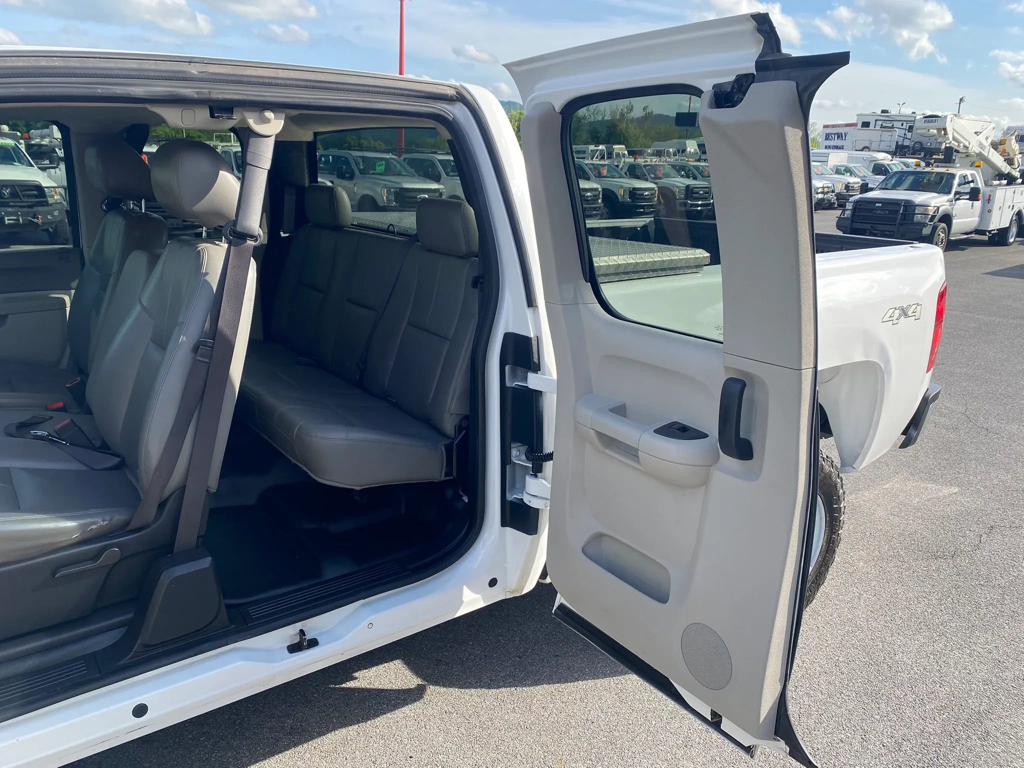Used 2013 Chevrolet Silverado 2500 W/T AWD/4WD image 21