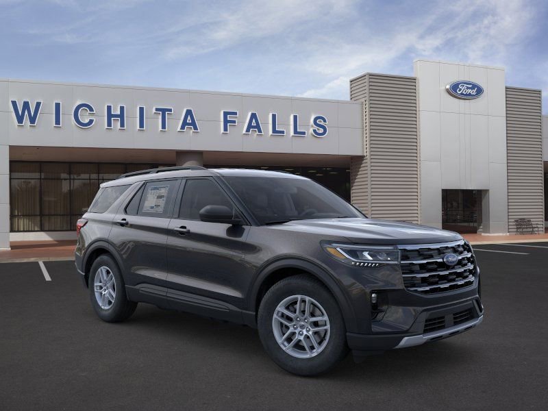 New 2026 Ford Explorer Active RWD image 7