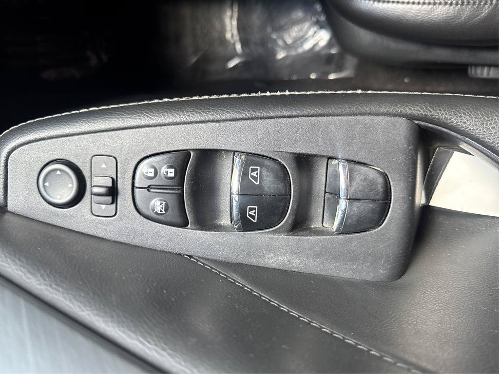 Used 2017 Nissan Maxima 3.5 SV FWD image 28