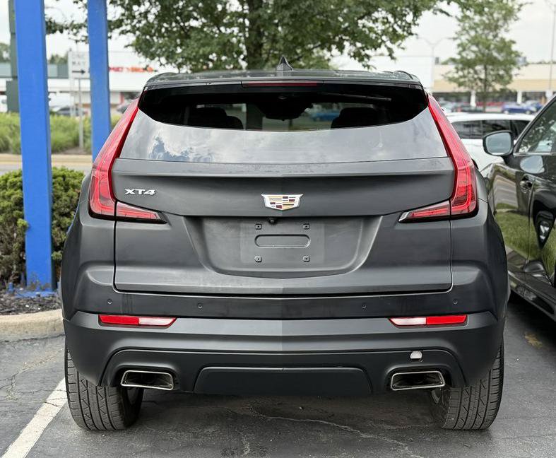 Used 2019 Cadillac XT4 Luxury w/ Cold Weather Package AWD/4WD image 5