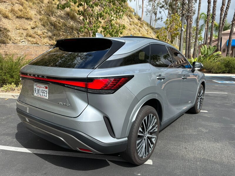 Used 2023 Lexus RX 350 Premium Plus w/ Cold Area Package FWD image 5