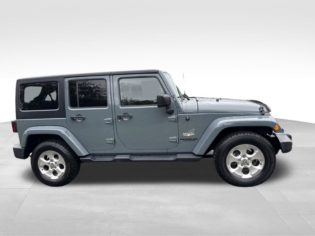 Used 2015 Jeep Wrangler Unlimited Sahara w/ Trailer Tow Group AWD/4WD image 2